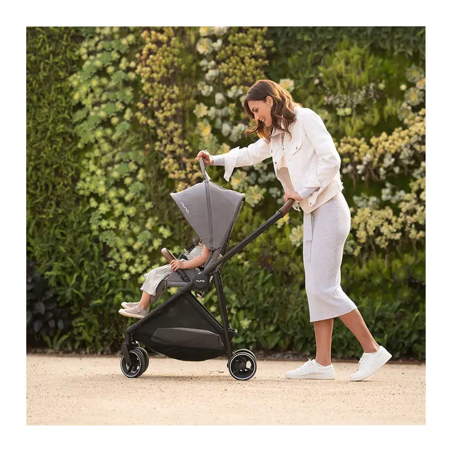 Nuna - Trio: Passeggino Ixxa + Navicella Lytl + S.A. Pipa Next Isize - Image 8