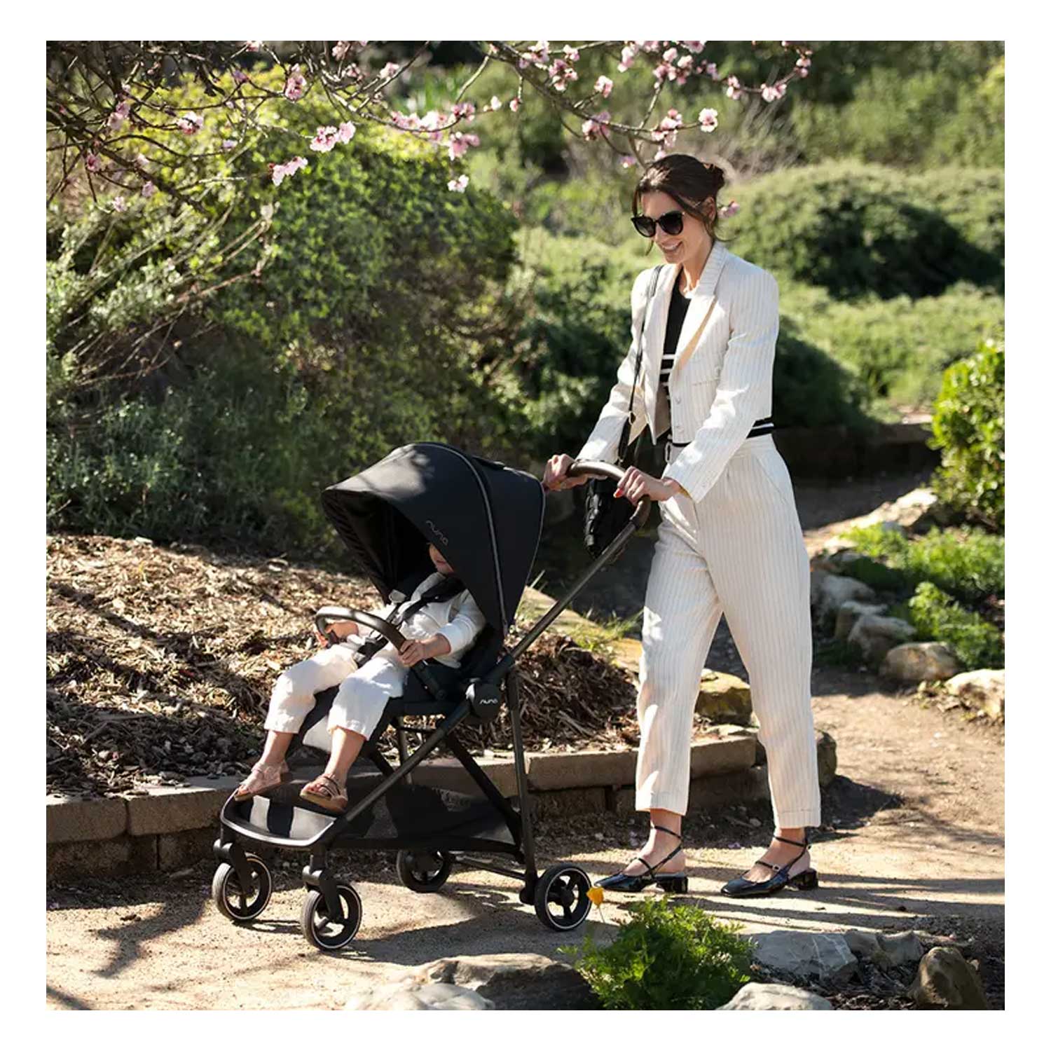 Nuna - Trio: Passeggino Ixxa + Navicella Lytl + S.A. Pipa Next Isize - Image 9